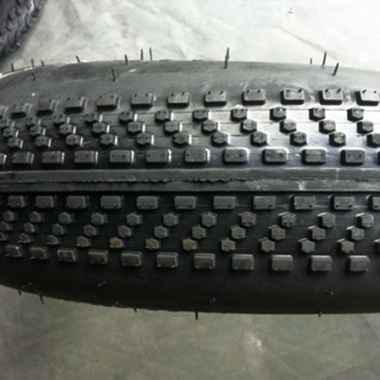 Black daily commuter bicycle tires